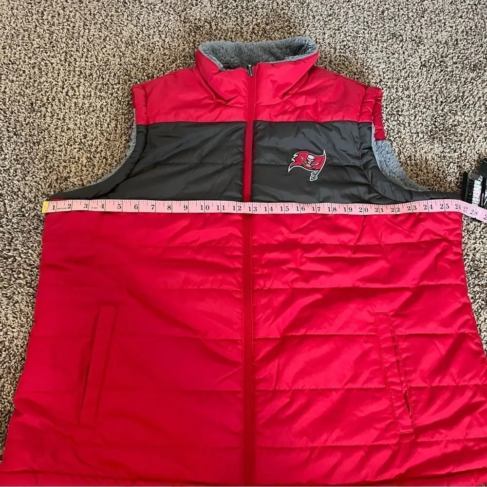 Tampa Bay Buccaneers NFL Reversible Full-Zip Vest